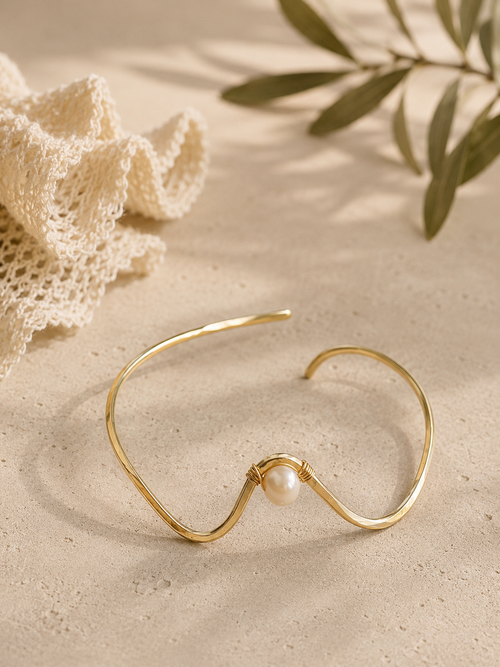Nahenahe Pearl Cuff