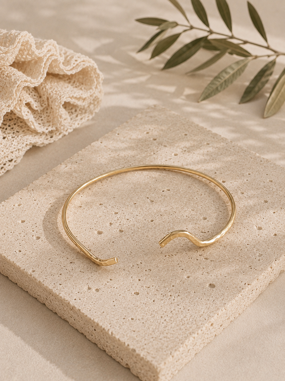 Leinahe Wave Cuff